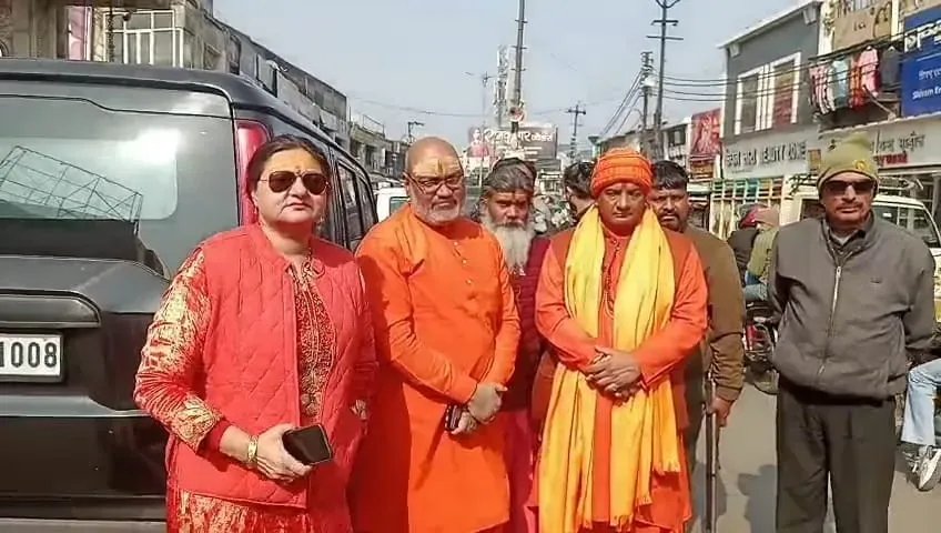 yati-narsinghanand-giri-stopped-border-way-haridwar