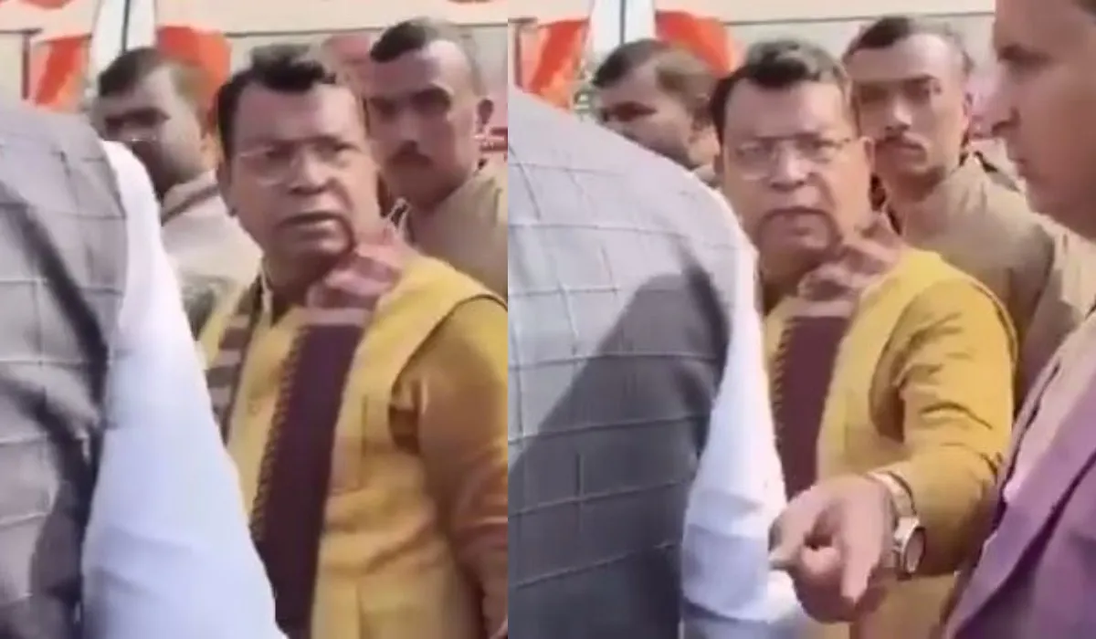 फ्लैक्स से फोटो गायब देख भड़के BJP विधायक शिव अरोड़ा, वीडियो हो रहा वायरल फ्लैक्स से फोटो गायब देख भड़के BJP विधायक शिव अरोड़ा