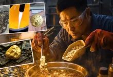 CHINESE MAN EXTRACT gold from old sim cards VIDEO VIRAL