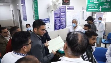Dehradun dm-savin-bansal-coronation-hospital-inspection