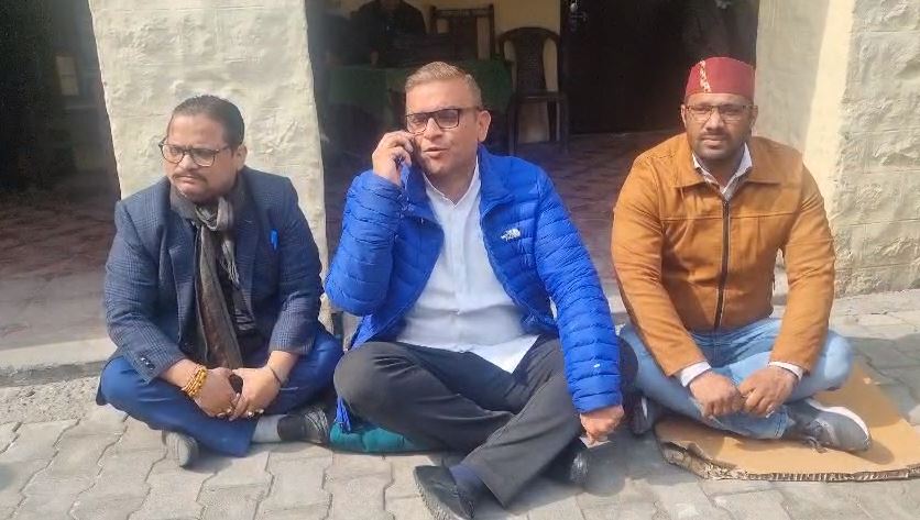 हल्द्वानी में SDM के ट्रांसफर के बाद से न्यायिक कार्य ठप, धरने पर बैठे विधायक Dharna sumit hridyesh