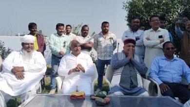 Mahendra Bhatt reached the house of Gadarpur MLA