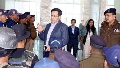 DGP Visits Personnel on Duty in Gairsain
