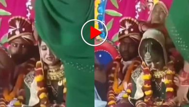 bride-starts-crying-after-seeing-groom-on-wedding-stage-