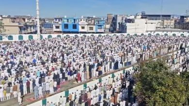 देहरादून में ईद पर उमड़ी भीड़