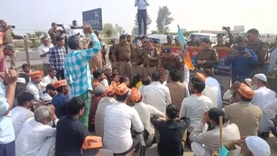 अमित शाह को ज्ञापन देने जा रहे सुराज सेवा दल के पदाधिकारियों को रोका