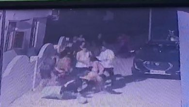 village-head-kicks-children-and-women-haldwani-cctv