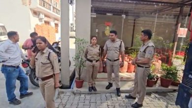 हरिद्वार से बरामद हुआ संदिग्ध सिलेंडर का बड़ा जखीरा, छापेमारी के दौरान महिलाओं ने की अभद्रता