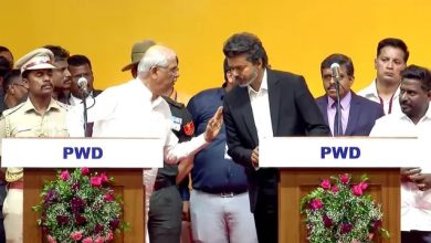 Governor-interrupted-Vijay-during oath