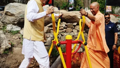 yogi-adityanath-in-yamkeshwar-with-cm-dhami