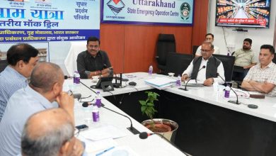 बारिश और भूस्खलन से निपटने की तैयारी तेज, चारधाम मार्गों पर प्रशासन को हाई अलर्ट chief-secretary-anand-vardhan-reviews-char-dham-yatra