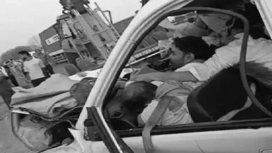 jalaun-road-accident-6-died-four-serious-injured-car-collised-in-high-speed-truck