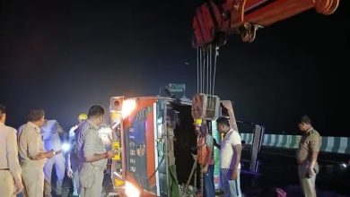hapur-ganga-expressway-canter-accident-