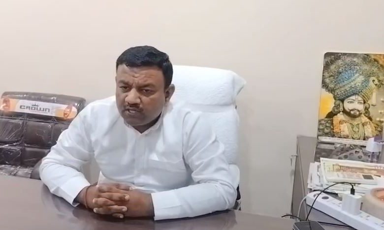 cabinet-minister-pradeep-batra-threatens-to-kill-former-mayor-gaurav-goyal