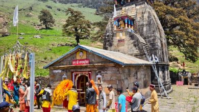 जयकारों के बीच खुले द्वितीय केदार मद्महेश्वर धाम के कपाट, उमड़ी श्रद्धालुओं की भीड़