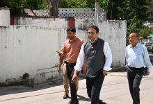 uttarkashi-dm-prashant-arya-arrives-at-collectorate-by-foot