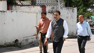 uttarkashi-dm-prashant-arya-arrives-at-collectorate-by-foot