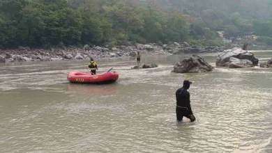 two-youths-swept-away-in-ganges-while-taking-photos-at-restricted-ghat-rishikesh-