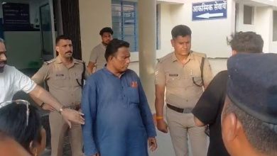 रुड़की में बवाल: भीम आर्मी का गाना बजते ही भड़के BJP नेता, युवक से की धक्का-मुक्की