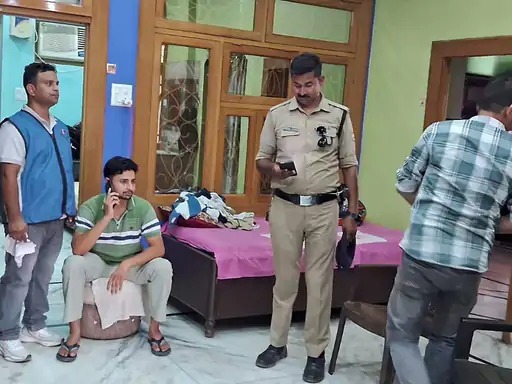 haridwar land scam ias-officer-raid-nagar-nigam-land-scam-vigilance-probe
