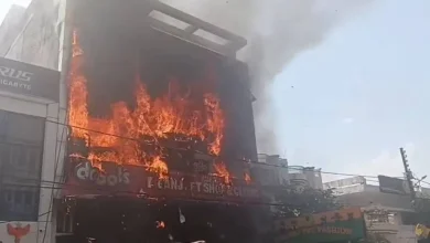 fire-breaks-out-at-coaching-center-in-lucknow-