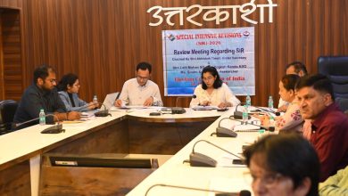 uttarkashi-election-commission-team-reviews-voter-list