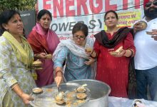 मोदी सरकार के 12 साल पूरे, BJP ने देहरादून में भी मनाया जश्न, बांटा प्रसाद celebrations-in-dehradun-mark-12-years-of-modi-government