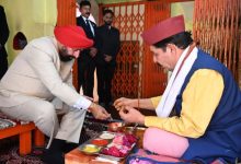 गंगोलीहाट में मां हाट कालिका के चरणों में नतमस्तक हुए राज्यपाल, कही बड़ी बात gangolighat