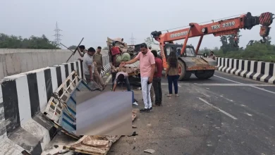 bus-collides-with-pickup-on-shyampur-flyover-in-haridwar