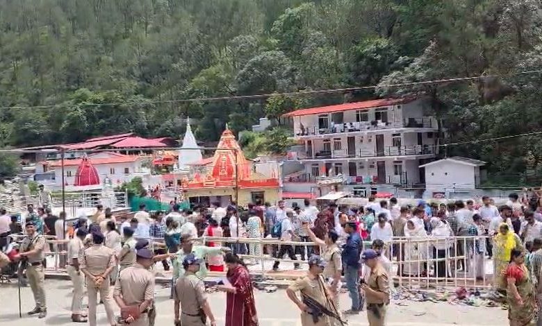 शर्मसार: कैंची धाम मेले की ड्यूटी में लगे पुलिसकर्मियों ने की युवती के साथ छेड़छाड़, विरोध करने पर उठाया हाथ police-personnel-deployed-duty-at-kainchi-dham-fair-molested-woman