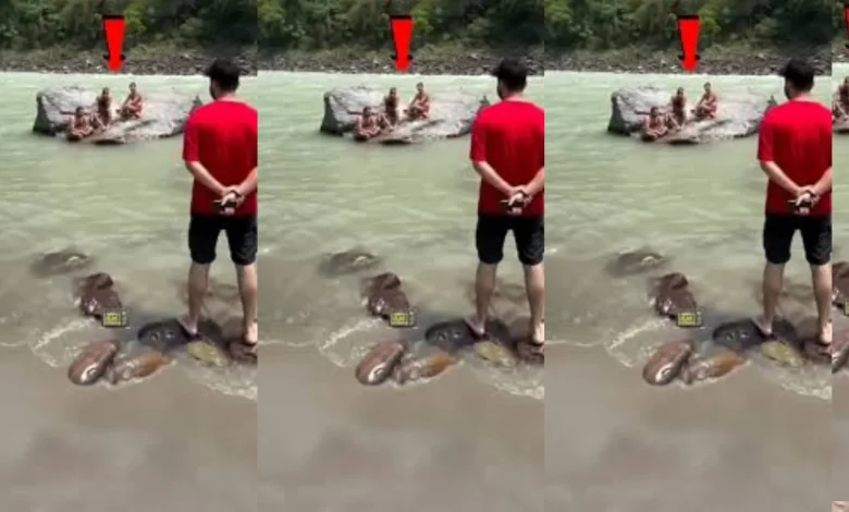 नहीं बाज आ रहे पर्यटक!, अब Rishikesh में गंगा के बीचों-बीच पी रहे शराब, Video rishikesh-ganga--liquor-case video viral