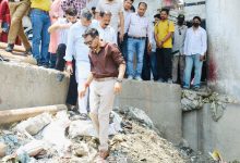 रिस्पना को नया जीवन देने की तैयारी, मैदान में उतरे DM, युद्धस्तर पर चल रहा सफाई अभियान rispana