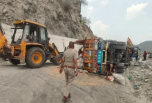 /accident-on-badrinath-highway-couple-on-motorcycle-hit-by-truck-girl-child-died