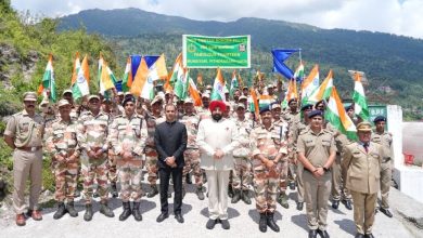 मुनस्यारी पहुंचे राज्यपाल, ITBP के जांबाज जवानों का बढ़ाया हौसला governor-met-itbp-personnel-in-munsiyari