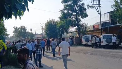 hindu-organization-blocks-chakrata-road-in-vikasnagar