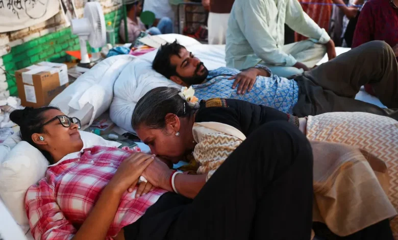 three-associates-broke-their-fast-after-23-days-