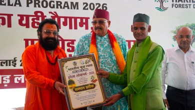satpal-maharaj-plants-saplings-on-harela-takes-pledge
