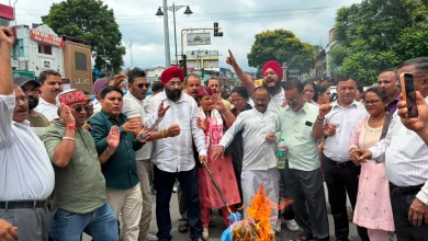 congress-protest-dehradun-effigy-burnt-amid-rahul-gandhi-detention