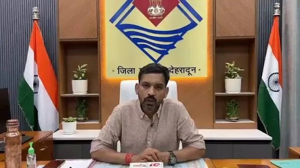Dehradun dm ashish chauhan डीएम देहरादून डॉ आशीष चौहान