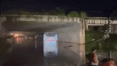 pathankot-tourist-bus-water-rescue-children-pilgrims-