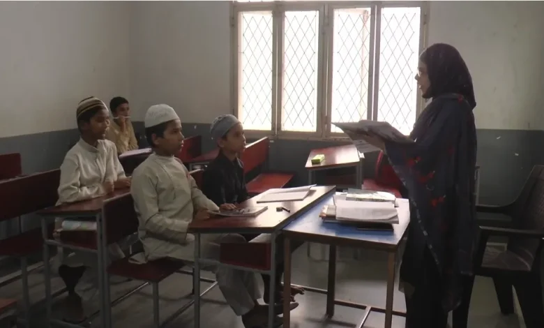 uk-deh-01-madarsa-vis-7211404_01072026093836_0107f_1782878916_833_11zon-780x470.webp